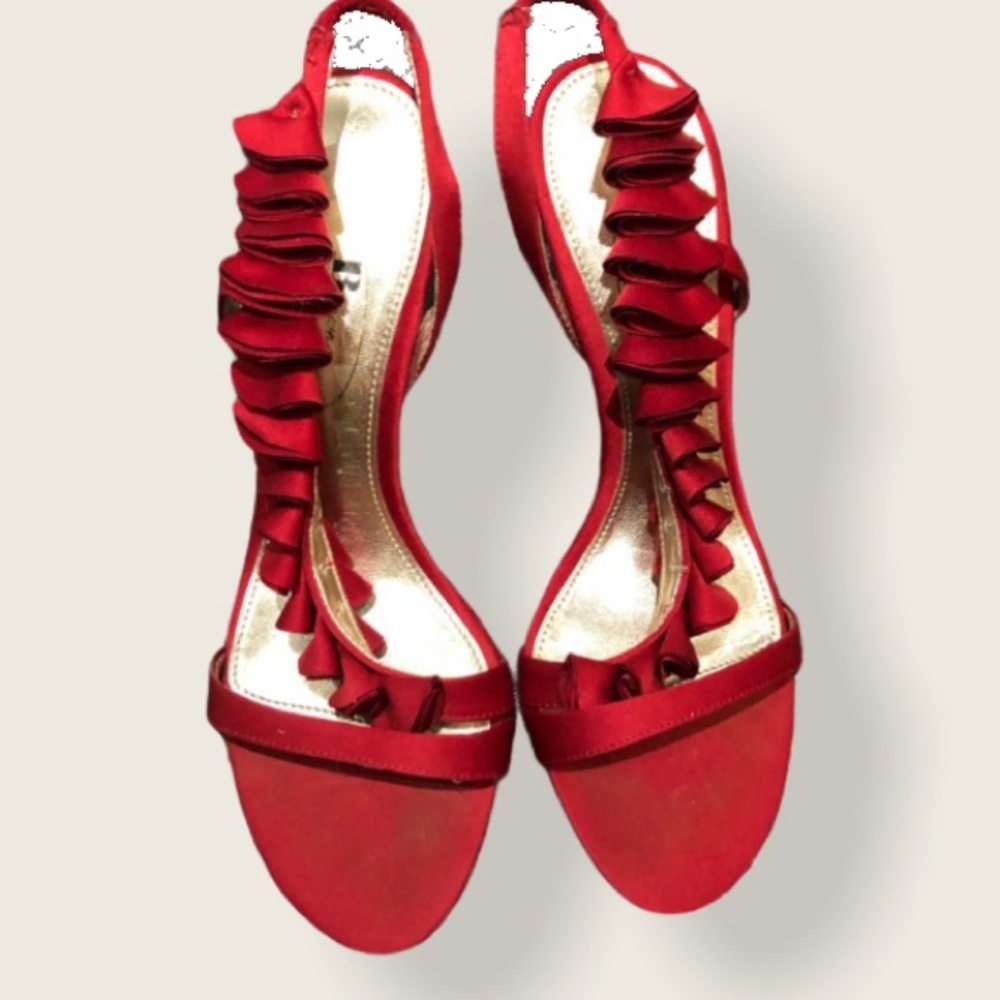 BROWNS Couture Ruffled Red Slingback Heels!!! Size 6 1/2